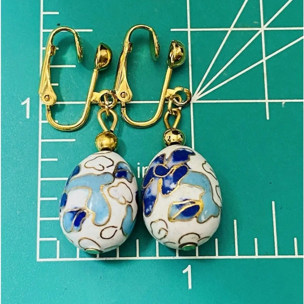 Avon CLOISONNE Easter Egg clip‎ on EARRINGS NIB